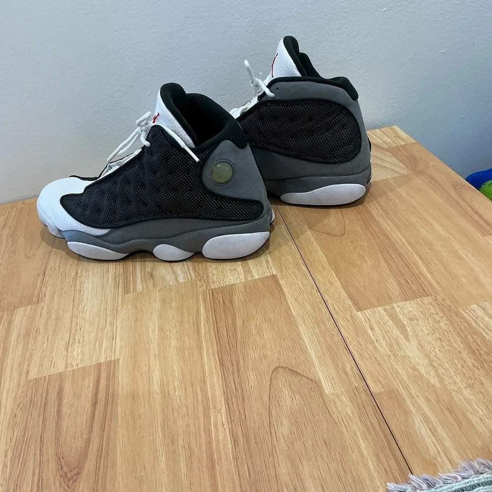 Air Jordan 13 Retro Black‎ University Red Men's Size 11 Used Original Box